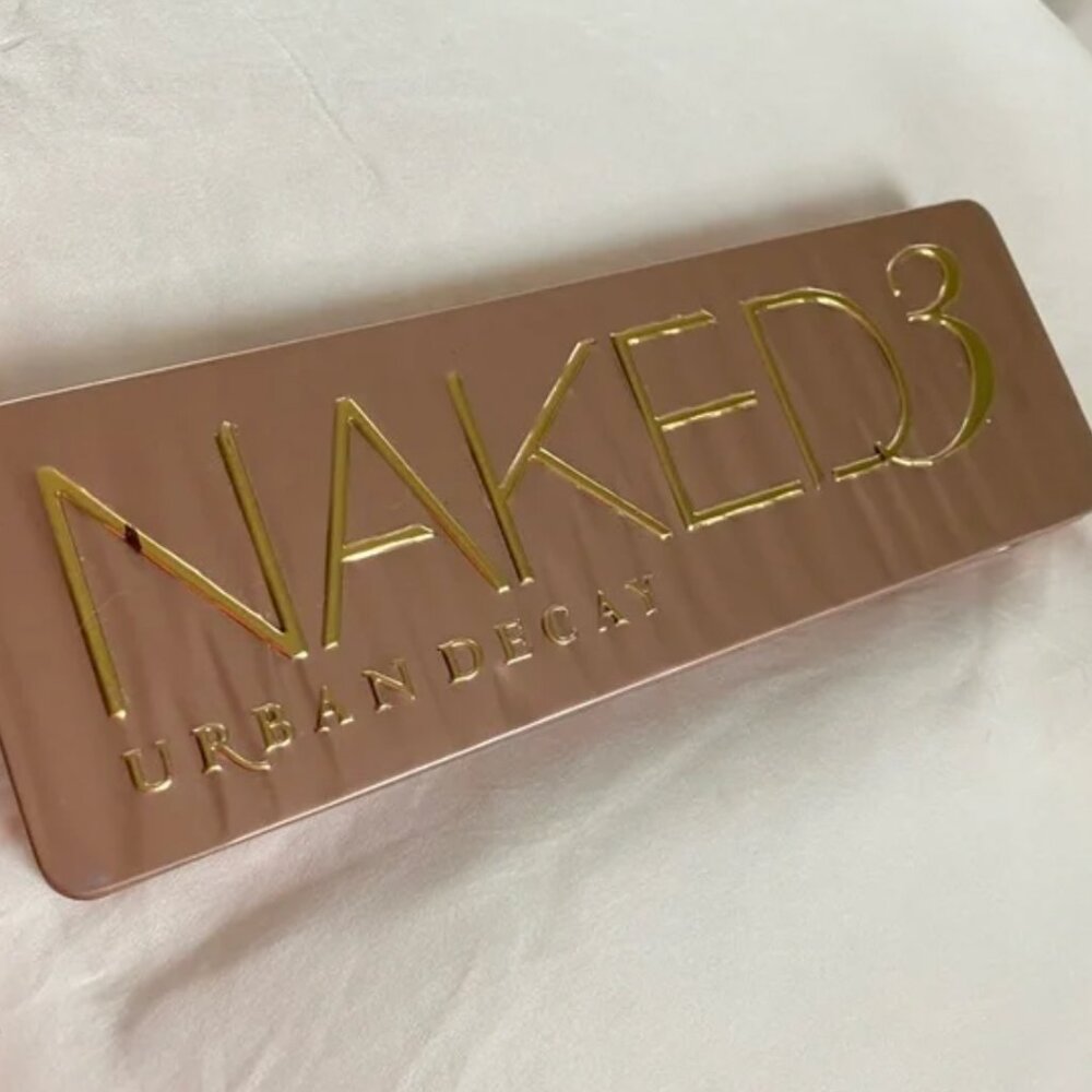 Urban Decay Naked3 Eyeshadow Palette‎ Naked 3 eye set